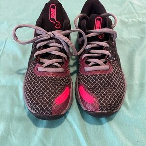 Nike Black and Hot Pink Running Shoes NWOB